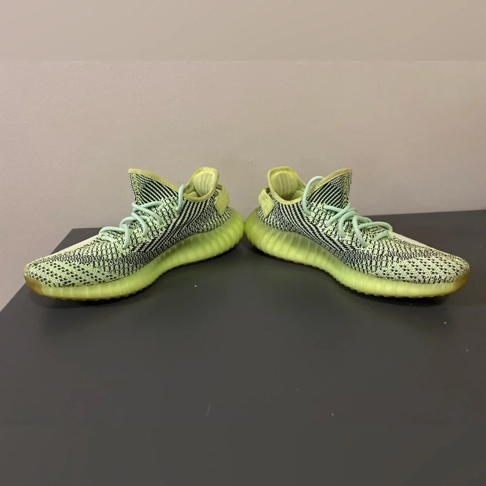 Men’s adidas Yeezy Boost 350 V2 Yeezreel Non-Reflective Kanye West Size 8.5
